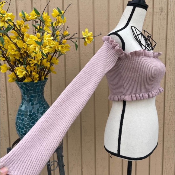 Pretty little thing Crop sweater soft knitted ruffles - Picture 3 of 11